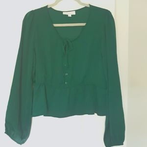 Cropped Forrest green long sleeve shirt